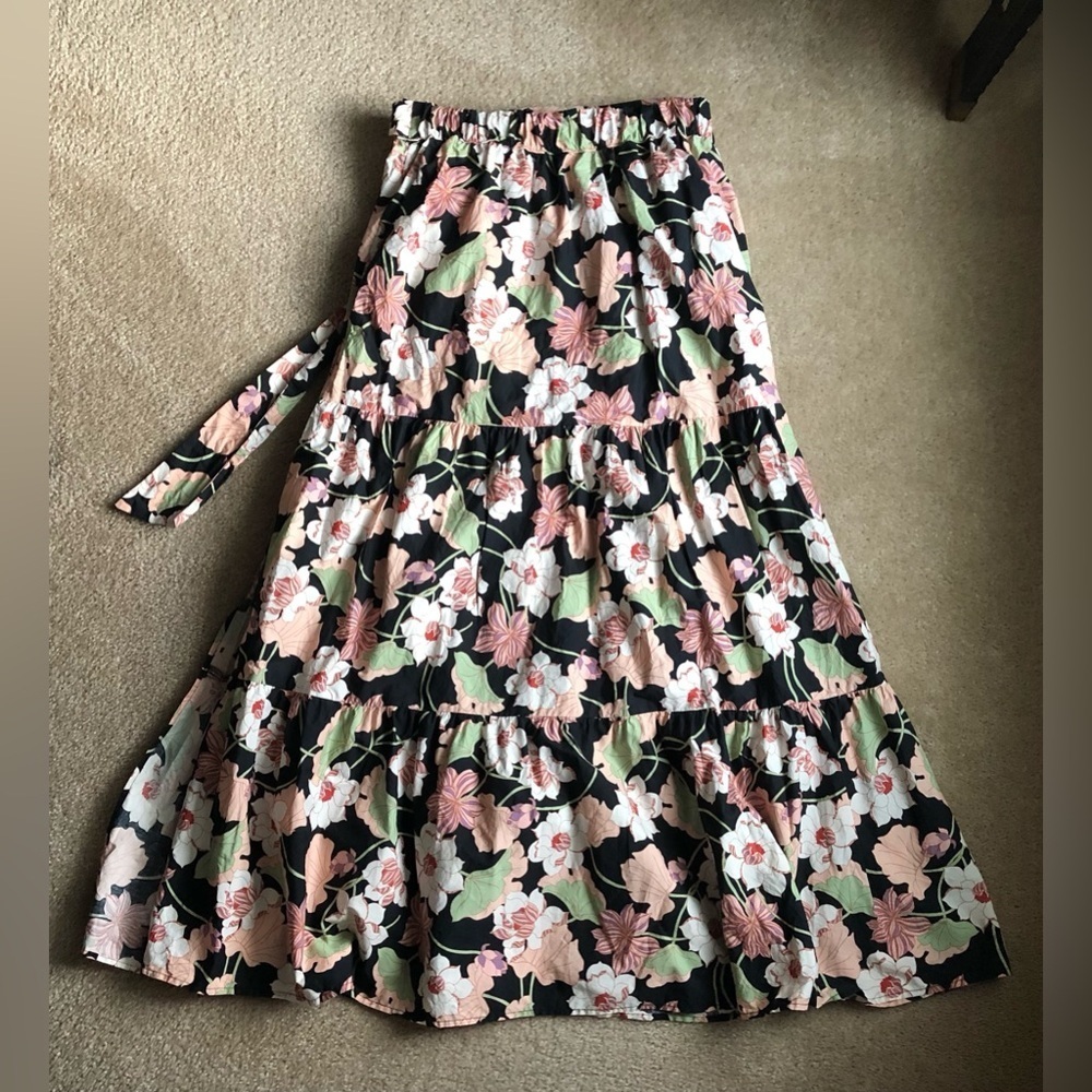 Who What Wear Women’s M Ruffled Tiered Wrap High-Rise Maxi Skirt in Deco Floral - Picture 12 of 13